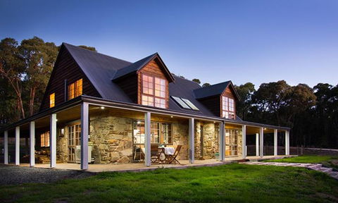 Cedar & Stone - Sunshine Coast Guide 3
