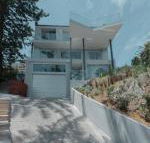 Spectacular Bilgola Beachhouse - Sunshine Coast Guide