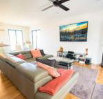 Beautiful Modern Luxury - Sunshine Coast Guide