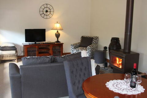 Archery Road Estate - Sunshine Coast Guide 5