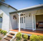 Wine Country Cottage located right at the Hunter Valley gateway close to everything - Sunshine Coast Guide