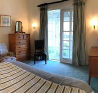 Petschel House - Sunshine Coast Guide