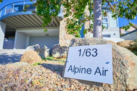 Alpine Air - Sunshine Coast Guide 4
