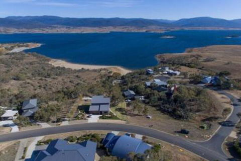 Alpine Air - Sunshine Coast Guide 2