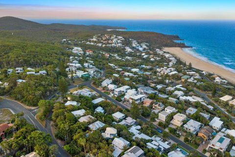 Architectural Masterpiece Sunshine Beach - Sunshine Coast Guide 1