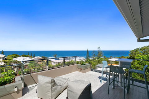 Architectural Masterpiece Sunshine Beach - Sunshine Coast Guide 2