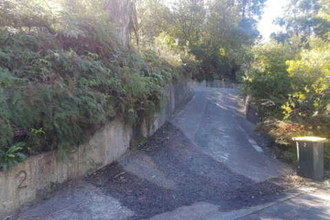 The Black Cockatoo Secret Garden Mountains Home - Sunshine Coast Guide 4