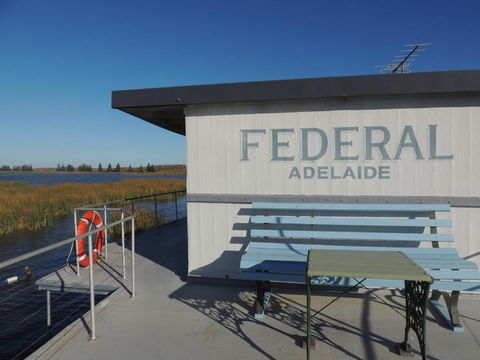 PS Federal Retreat Paddle Steamer Goolwa - Sunshine Coast Guide 2