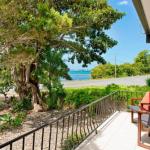 Anchor Lodge - Sunshine Coast Guide 0