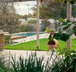 29 Jane - Sunshine Coast Guide