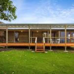 98 Ocean Parade Rustic Log Cabin - Sunshine Coast Guide 0
