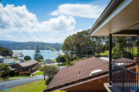 Bayview Unit Stunning Inlet Views - Sunshine Coast Guide 2