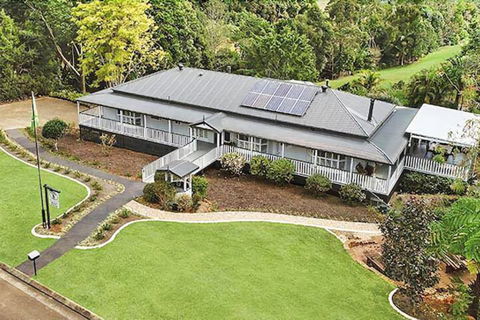 Avocado Grove B & B - Sunshine Coast Guide 1