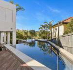 Voyagers Vista - Sunshine Coast Guide