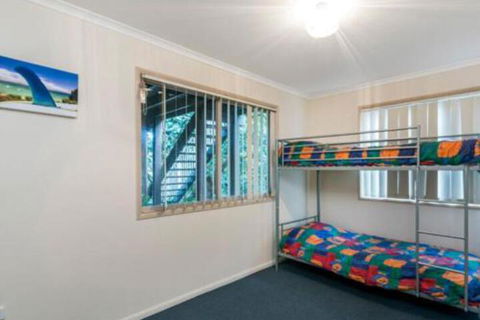 Amaroo House - Sunshine Coast Guide 2