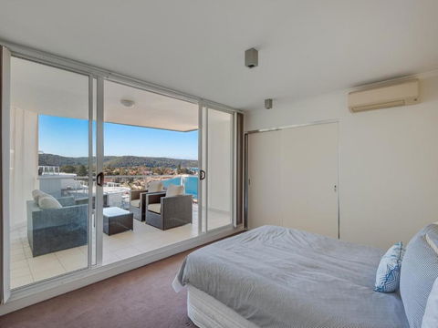 Penthouse 707 4 Bedroom Oceanview Penthouse - Sunshine Coast Guide 3