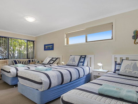 Tradewinds At The Bay All The Comforts Of Home - Sunshine Coast Guide 2