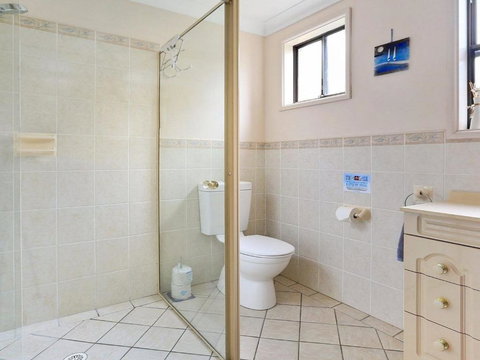 Tradewinds At The Bay All The Comforts Of Home - Sunshine Coast Guide 3