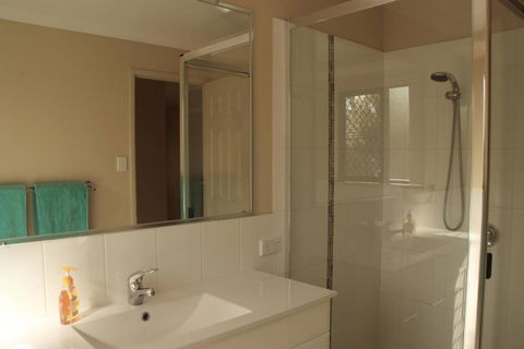 Banksia & Acacia Apartments - Sunshine Coast Guide 2