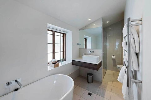 Jacobs Estate Cottage - Sunshine Coast Guide 2