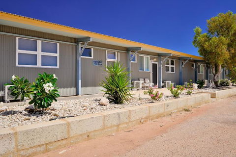 Getaway Villas Unit 38 6 1 Bedroom Self Contained Accommodation - Sunshine Coast Guide 3