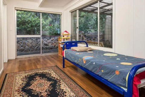 Eagle Bay Beach House - Sunshine Coast Guide 3