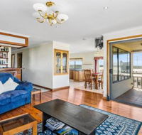 Rocks Retreat House with Sea Views - Sunshine Coast Guide
