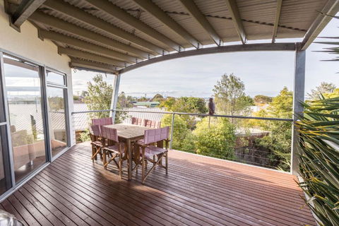 Aqua Vista A Stroll To Paynesville Forshore - Sunshine Coast Guide 6
