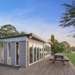 Bluff View River House Stunning Riverfront - Sunshine Coast Guide 1