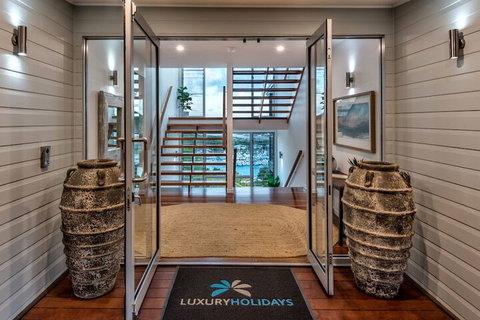 The Vue On Hamilton Island - Sunshine Coast Guide 2