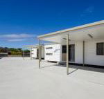 Rocks Retreat Cabin Dolphin - Sunshine Coast Guide