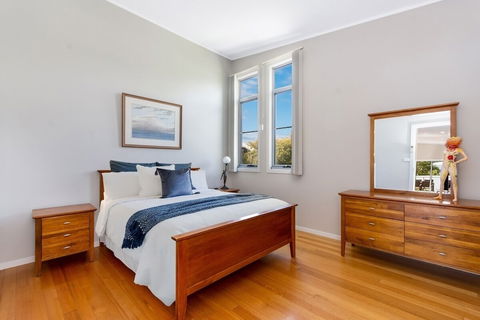 Angourie Blue Unit 2 - Sunshine Coast Guide 4
