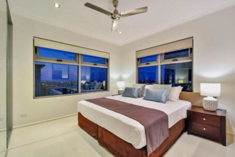 Oceana Darwin Central Oceanfront 3 Bedroom 2 Lounge Room Pool Gym Tennis Court Sleeps 9 - Sunshine Coast Guide 6