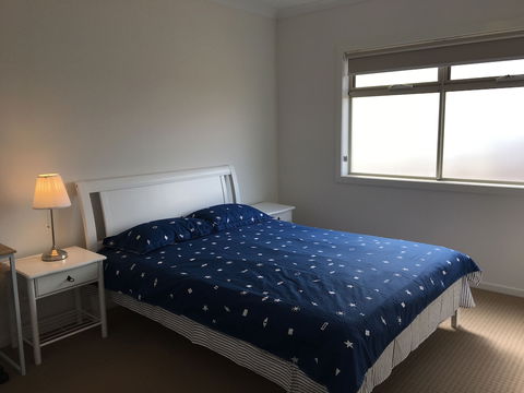 Apple House Point Cook - Sunshine Coast Guide 4