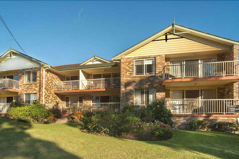 Birchgrove Apartments - Sunshine Coast Guide 1