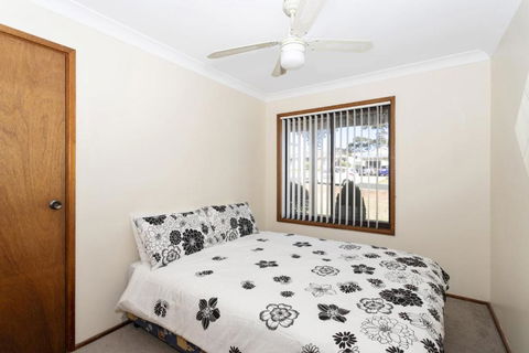 Powell 1A - Sunshine Coast Guide 1