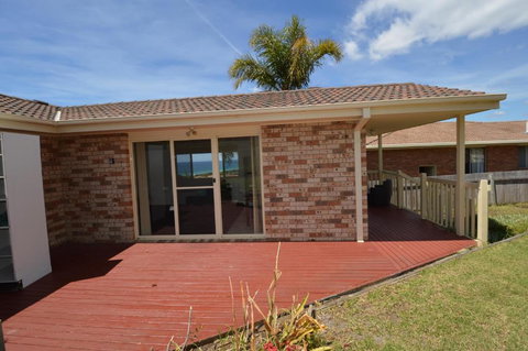 Telopea Cottage - Sunshine Coast Guide 3