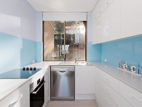 4 Harbourside 3 7 Soldiers Point Road Ground Floor On The Waterfront - Sunshine Coast Guide 2