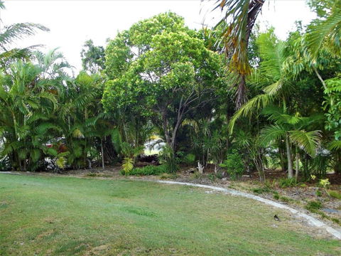 27 Carlo Road Rainbow Beach Affordable Family Beach House - Sunshine Coast Guide 1