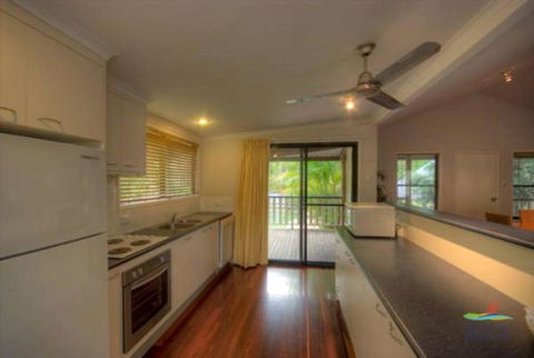 8 Orania Court Rainbow Shores Privacy Peace & Quiet - Sunshine Coast Guide 3