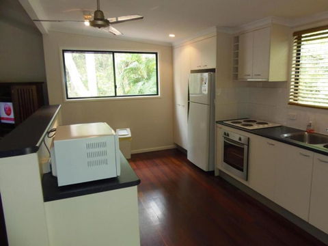 8 Orania Court Rainbow Shores Privacy Peace & Quiet - Sunshine Coast Guide 4