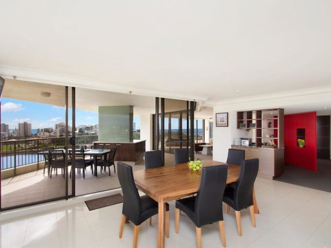 Seascape Apartments Unit 1201A Luxury Apartment With Views Of The Gold Coast & Hinterland - Sunshine Coast Guide 2
