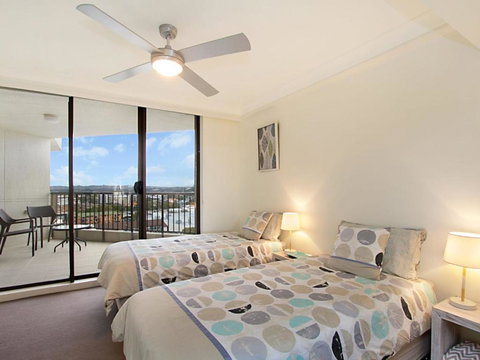 Seascape Apartments Unit 1201A Luxury Apartment With Views Of The Gold Coast & Hinterland - Sunshine Coast Guide 4