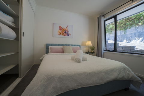 Amazing Sea Views Luxury Guest House - Sunshine Coast Guide 4
