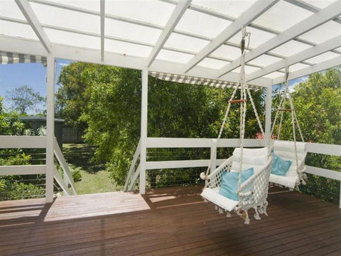Henzell Street 28. Dicky Beach - Sunshine Coast Guide 1