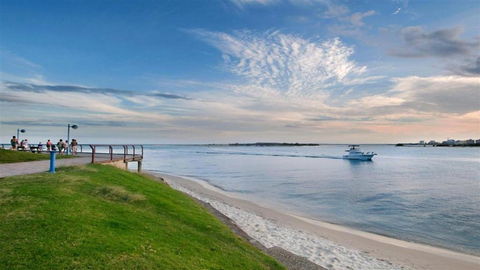 Allamanda U2 Awesome Location  - Sunshine Coast Guide 3