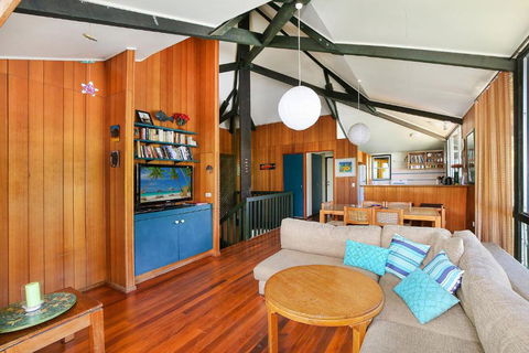 Ngungun St. 14 Dicky Beach - Sunshine Coast Guide 3