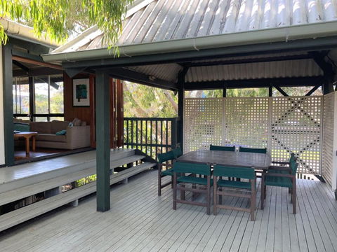 Ngungun St. 14 Dicky Beach - Sunshine Coast Guide 4