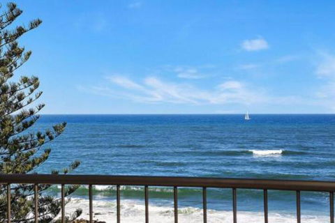 Edgecliffe Unit 7 4 Bulcock Beach Esplanade Kings Beach - Sunshine Coast Guide 3