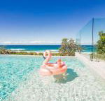 Castaways Beach Escape - Sunshine Coast Guide